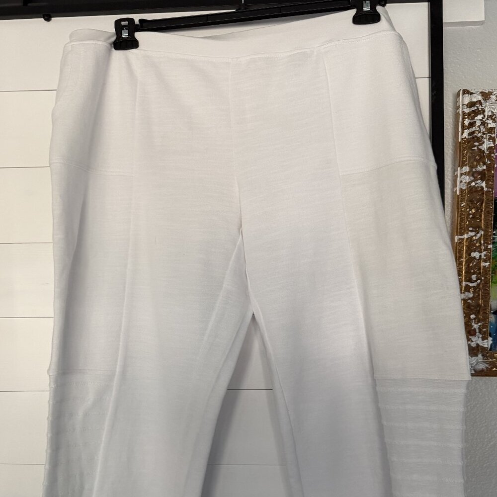 Chico's white pants for women.  Size 3.